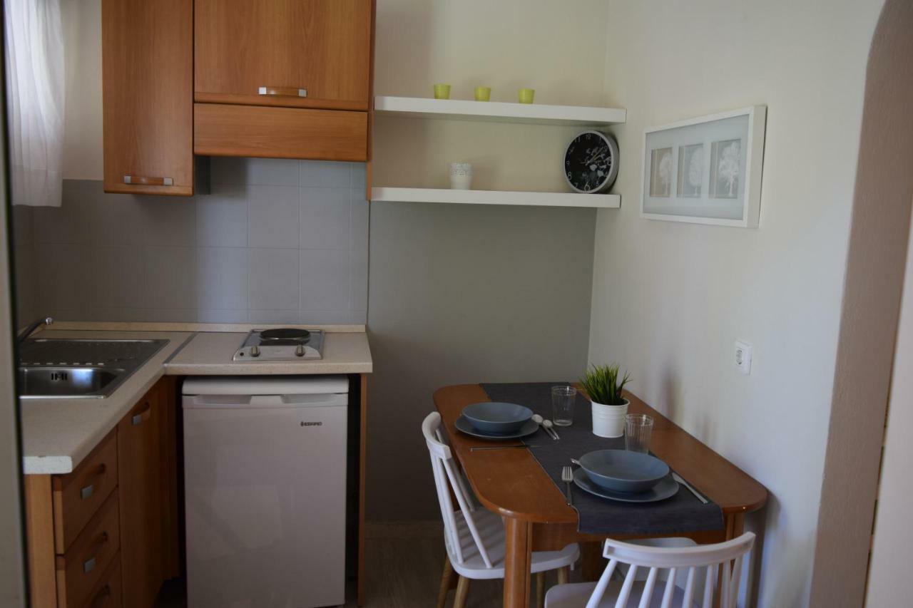 Marini Apartments Moraitika Exterior photo